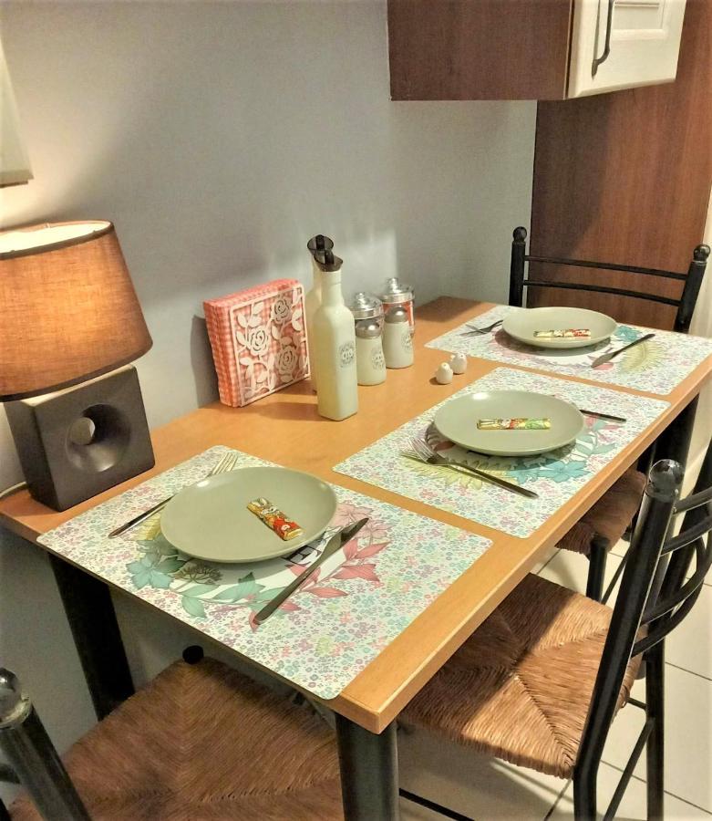 Beautiful Apartment In Koukaki! Афины Экстерьер фото
